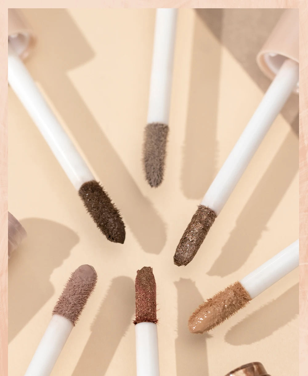 Double-End Glitter & Matte Eyeshadow Stick – Waterproof Bicolor Beauty Tool!